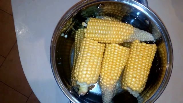 Как правильно варить кукурузу, чтобы она была сочная и мягкая смотреть онлайн