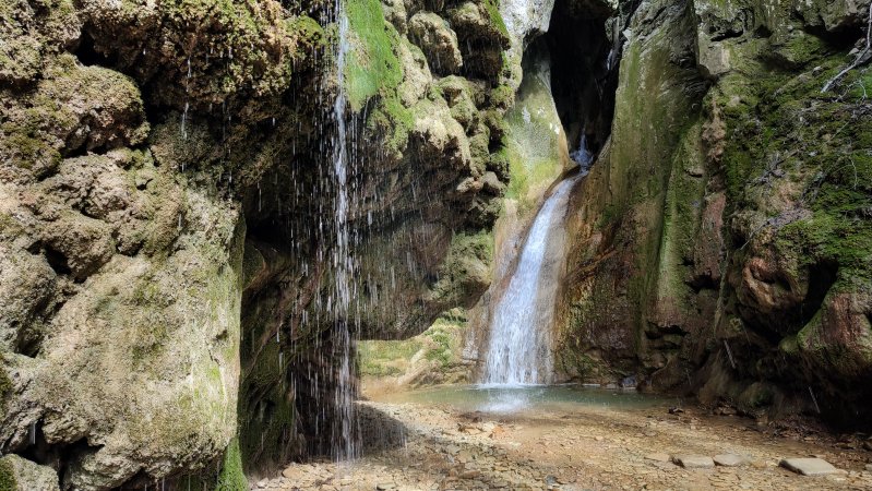 Гебиусские водопады. Второй водопад – Грот Высоцкого