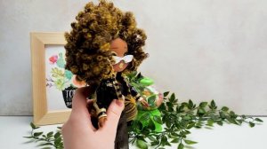 Распаковка 1-й серии кукольных наборов L.O.L. Surprise с аксессуарами