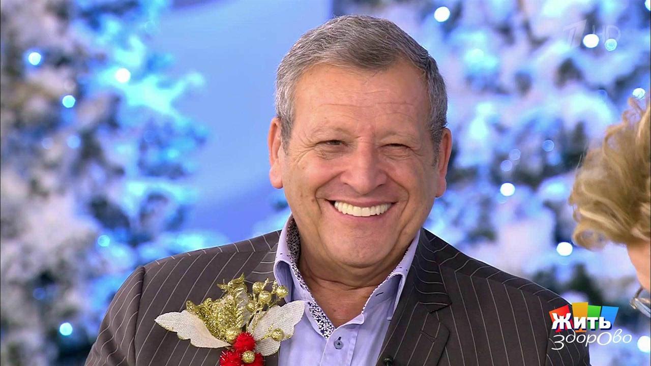 Скорая помощь при похмелье. Жить здорово! Фрагмент выпуска от 09.01.2020