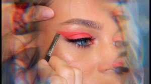 Можно ли использовать помаду в качестве теней?