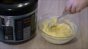 ?Творожный кекс с апельсиновым соком в мультиварке REDMOND M40S