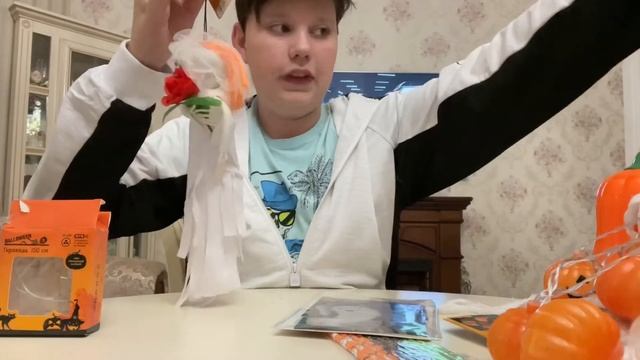 Расхламляю украшения к Хэллоуину *украшаю дом*? смотреть онлайн