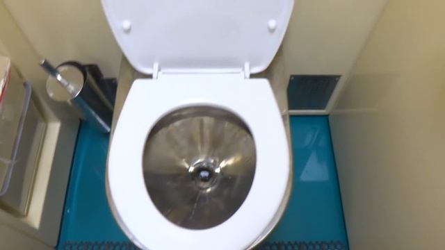 Туалет вагона "бронепоезда" №104 Москва-Адлер смотреть онлайн