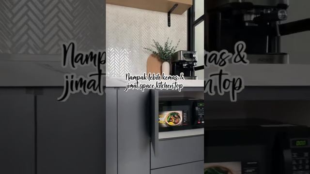 Hidden microwave dalam kitchen cabinet!