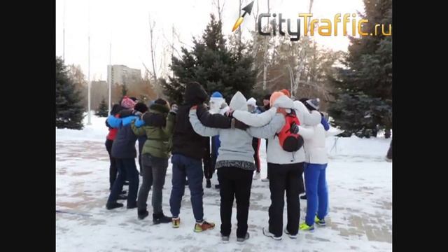 разминка перед новогодней Русской пробежкой за ЗОЖ в Тольятти смотреть онлайн