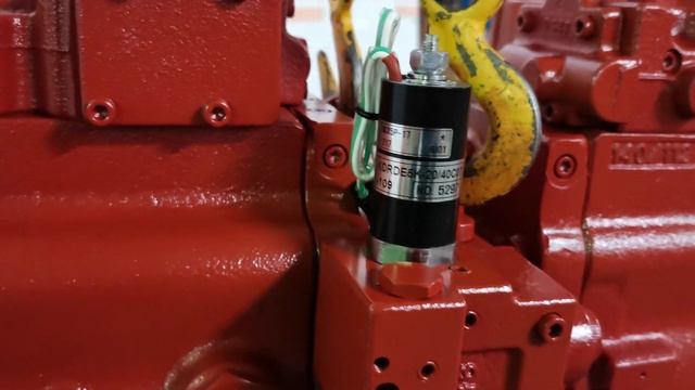 Основной гидронасос Hyundai R300LC9  31Q8 10035 смотреть онлайн