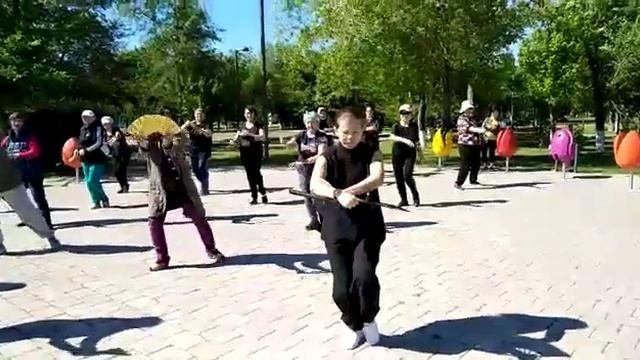 Тайцзицюань форма Ян с веером
