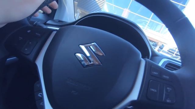 Suzuki SX4 S-Cross 2017, мал да удал смотреть онлайн