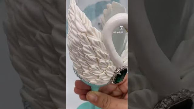 Свадебные фужеры и аксессуары. Wedding flutes with handmade swans