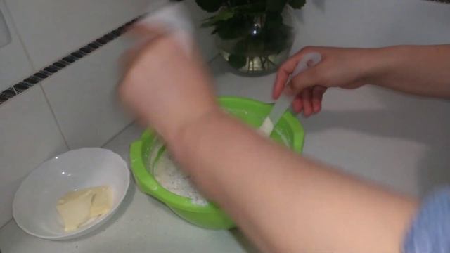 МАКОВЫЙ ШИФОНОВЫЙ БИСКВИТ НА КИПЯЧЁННОМ МОЛОКЕ. #шифоновый_бисквит #маковый_бисквит смотреть онлайн