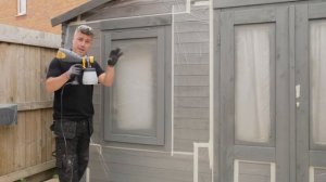 How to paint spray a summer house