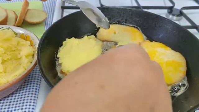 Ленивые ватрушки с картошкой на  сковороде. Быстрый и вкусный завтрак или ужин за 5 минут.