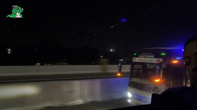 Seru banget naik bis ini eh ketemu bis yg power nya dibawah tapi nggak kekejar,bis apa ya? смотреть онлайн