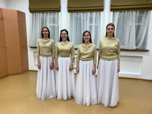 К. Молчанов на стихи К. Симонова - Романс Женьки из оперы "Зори здесь тихие".