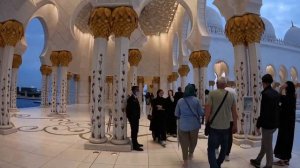 БЕЛЫЙ МЕЧЕТЬ, в АБУ-ДАБИ |