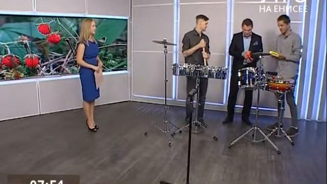 Вступление шоу-группы барабанщиков «MAD MAN» смотреть онлайн