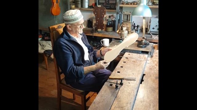 Урок #1 Как правильно делать скрипичные эфы. Скрипичный мастер про эфы и об их влиянии на звук.