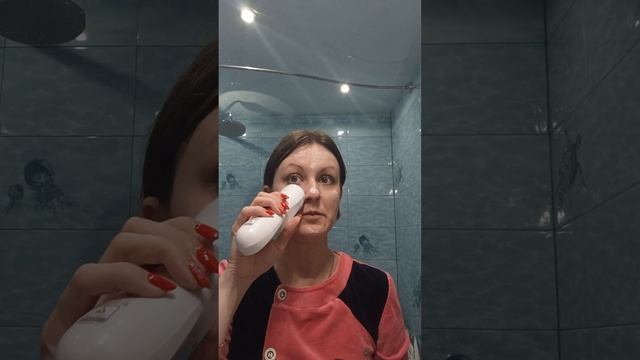 Уход за лицом насадкой для ультразвукового ухода кожи лица устройством Zeitgard PRO смотреть онлайн