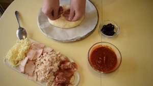 Пицца с Прошутто и Моцареллой и рецепт воздушного теста! + Пицца четыре сыра!