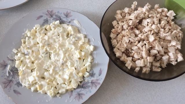 АНАНАСОВЫЙ САЛАТ // САЛАТ С КУРИЦЕЙ И АНАНАСАМИ // БЫСТРО И ВКУСНО!!! смотреть онлайн