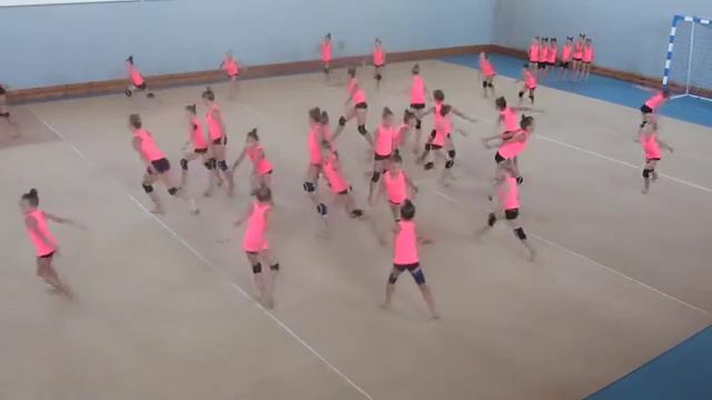 Выступление детей от 5 лет после сборов по гимнастике в стиле контемп и джаз модерн в Кременчуге 11