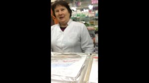 СТОИТ И НЕ ПАДАЕТ, ПРАНК в аптеке