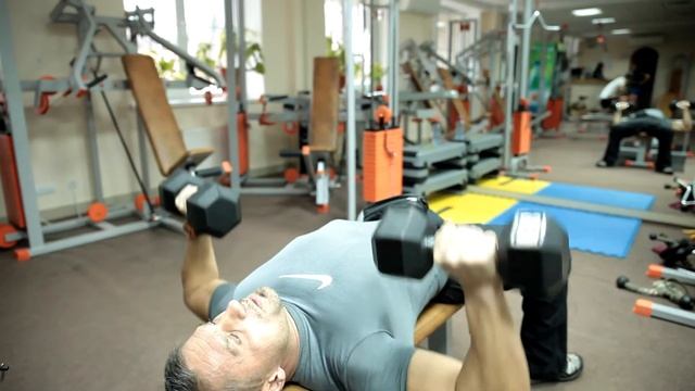 КАК ПРАВИЛЬНО ДЫШАТЬ?Как дышать во время силовых упражнений?