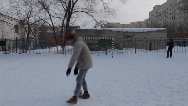 ЗИМНИЙ КРОССБАР смотреть онлайн