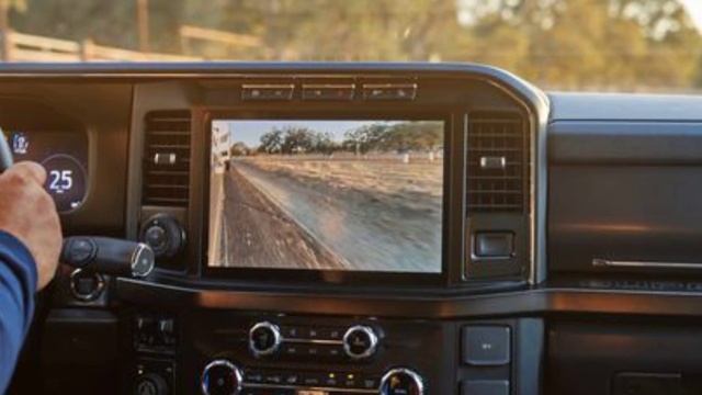 2023 Ford Super Duty Trucks Get Tougher Look смотреть онлайн