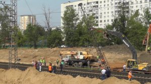 Подъём опоры контактной сети