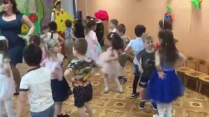 Танец " Весёлый каблучок"
