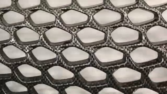 Решетка радиатора Toyota Verossa карбон смотреть онлайн