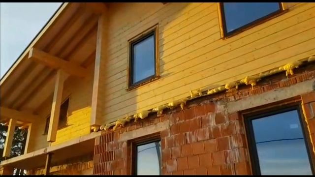 Комбинированный дом из красного кирпича и клееного бруса в д. Духанино смотреть онлайн