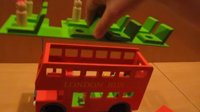 Видео обзор детская игрушка - London Bus Двухэтажный деревянный автобус