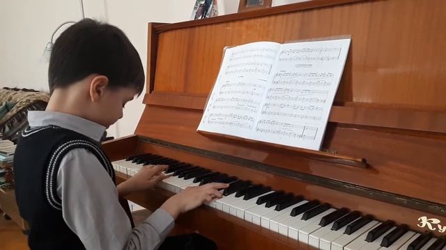 Песенка студента на фортепиано пианино. Подборка на слух. Даня Лобов смотреть онлайн