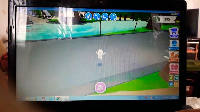 Играю в roblox adopt me на ноутбуке? /Маша Рулит смотреть онлайн