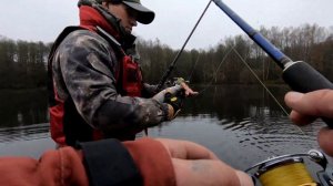 Судак в корягах. Джиг в ноябре. Десногорское водохранилище.