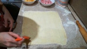 Рулетики из слоеного теста с необычной начинкой|Смотрим и Готовим