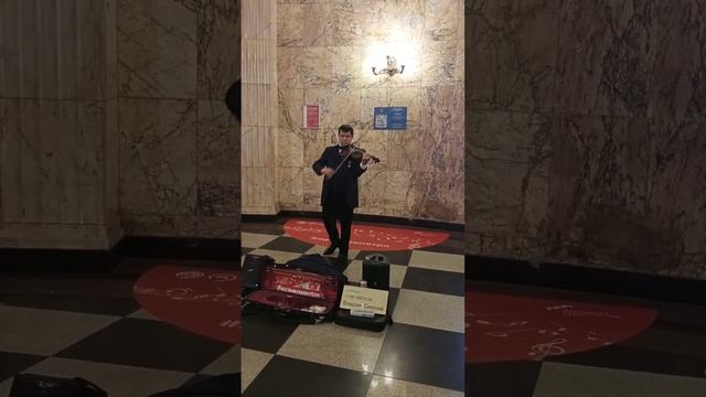 Скрипач в московском метро. смотреть онлайн
