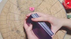 Гадание на мужчину «Думает ли он о другой?» Таро онлайн