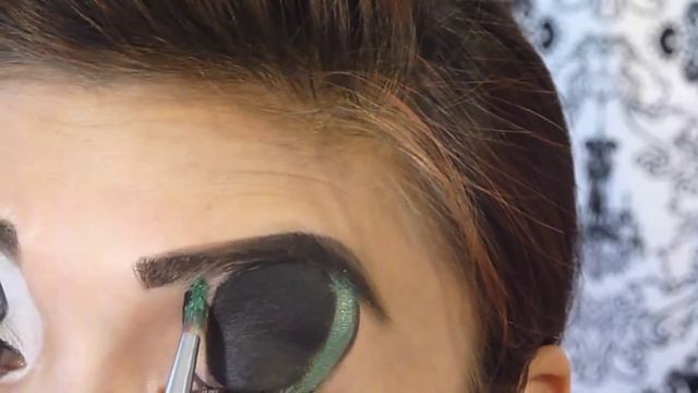 Lady Gaga Hello Kitty Anime Eyes; Lady Gaga makeup Tutorial (halloween makeup) смотреть онлайн