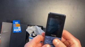 Распаковка мобильный телефон Tecno T372 Triple SIM