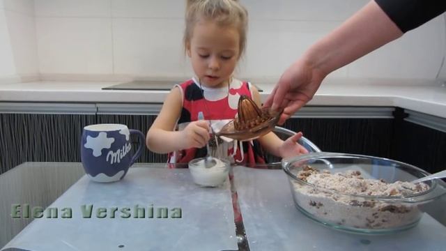 Печенье на кефире с овсянкой, изюмом и орехами смотреть онлайн