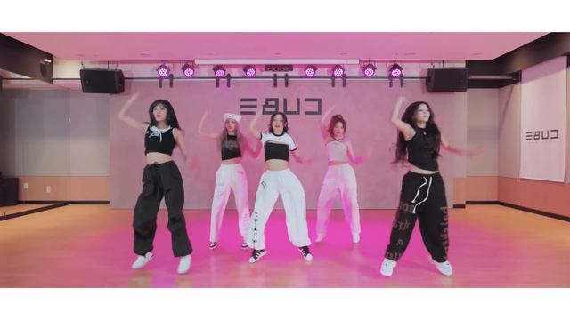 (G)I-DLE (여자)아이들) - Queencard dance practice mirrored