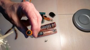 Ремонт машинки для стрижки волос компактная Valera.