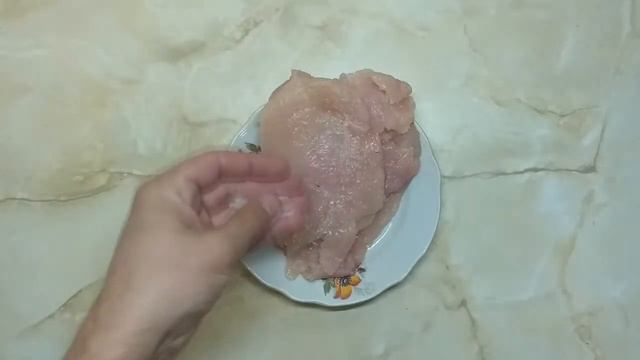 Вкусный шницель куриный, под картошечку смотреть онлайн