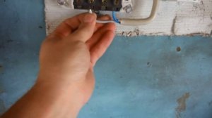 Как я делал электричество на даче. не повторять!!! пусть делает электрик!!!