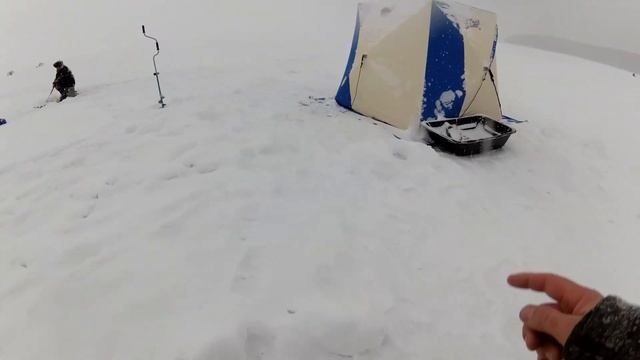 ОЗЕРО ИСЕТЬ ЗИМНЯЯ РЫБАЛКА 2022!!! смотреть онлайн