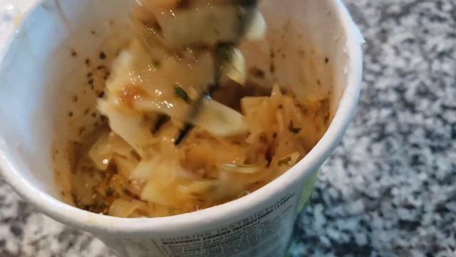 Dr. McDougall's Pad Thai Soup Taste Test смотреть онлайн